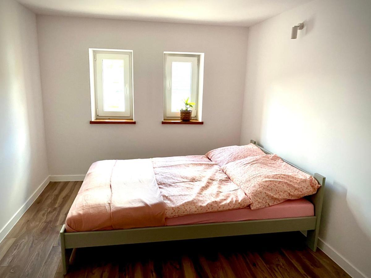 Noclegi Przy Golebiarce Wlen Extérieur photo